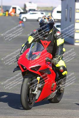 media/Mar-13-2022-SoCal Trackdays (Sun) [[112cf61d7e]]/Around the Pits/